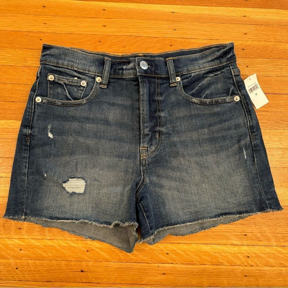 Gap 3” denim shorts NWT